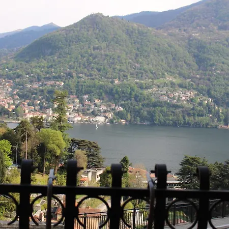 Holiday home Larian *