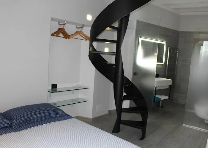 Nyaraló Larian Moltrasio